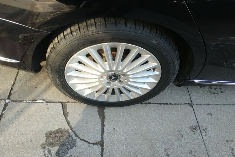 奔驰C级 2018款 C 180 L 时尚型车身外观6008