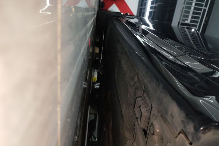 宝马5系(进口) 2019款 525i M运动套装局部细节9001