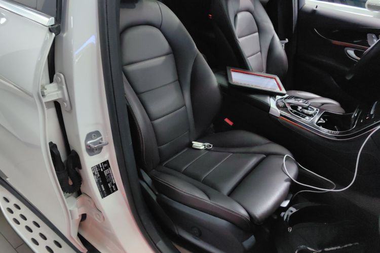 奔驰GLC 2019款 改款 GLC 260 L 4MATIC 豪华型局部细节41