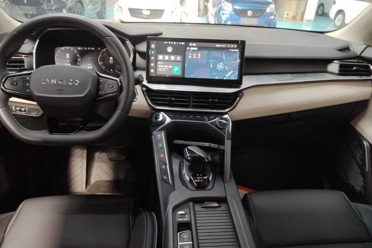 领克06 2023款 Remix 1.5T Shero中控内饰18