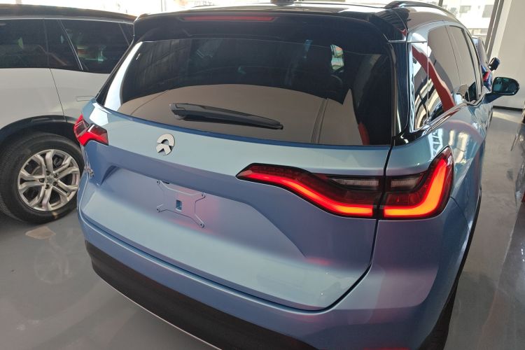 蔚来ES8 2018款 355KM 基准版 七座版车身外观6