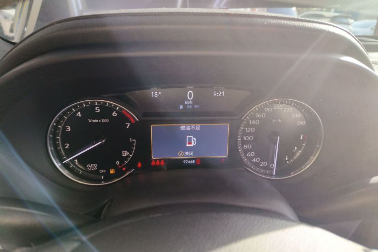 凯迪拉克CT4 2021款 28T 风尚型中控内饰14