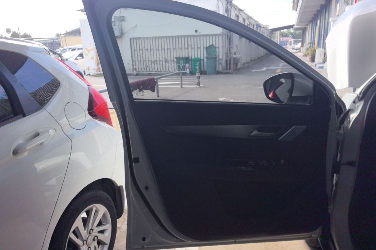 小鹏G3 2022款 G3i 460N+中控内饰47