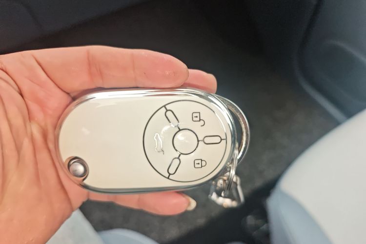 奔腾小马 2025款 222km 灵动马中控内饰11