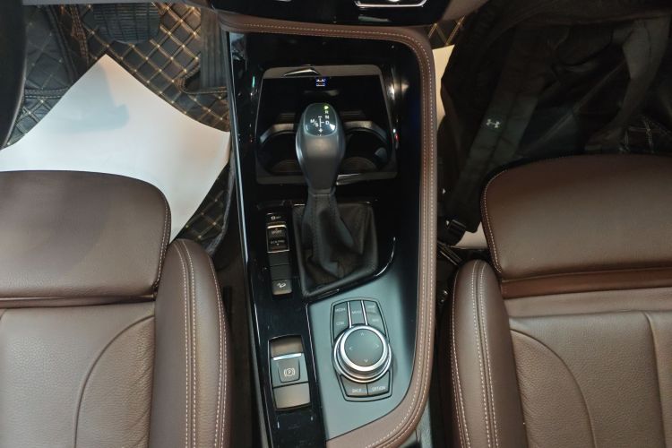 宝马X1 2019款 xDrive20Li 尊享型局部细节18