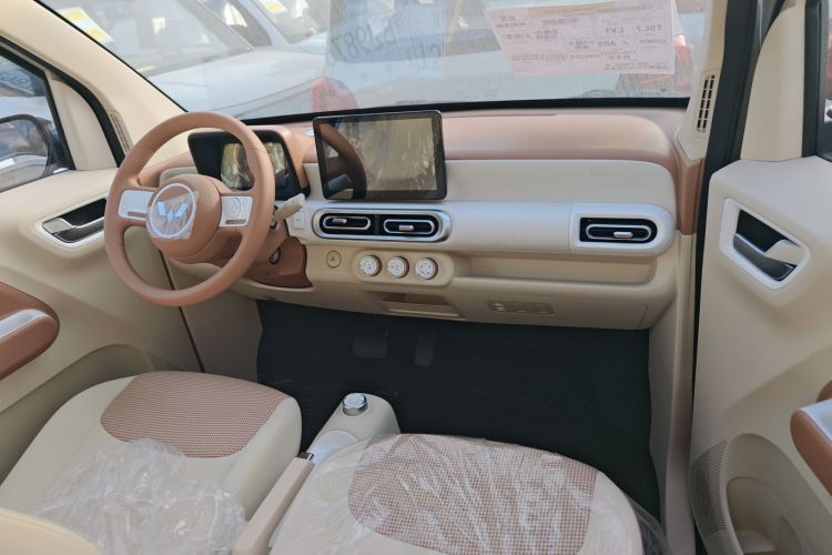 五菱汽车 宏光MINIEV 2024款 第三代 215km 青春版中控内饰12