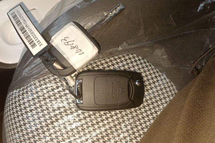 五菱汽车 宏光MINIEV 2024款 第三代 215km 青春版中控内饰11