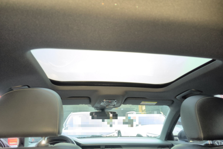 奥迪A6L 2019款 40 TFSI 豪华动感型中控内饰22