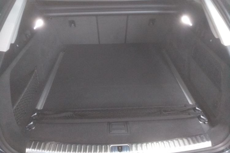 奥迪A6(进口) 2023款 allroad quattro 55 TFSI 尊享越野型局部细节23