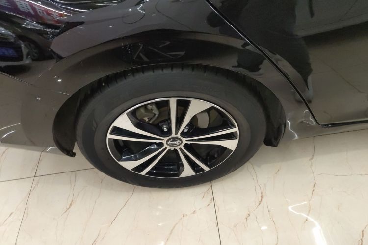 日产 轩逸 2021款 1.6L XL CVT悦享版车身外观6008