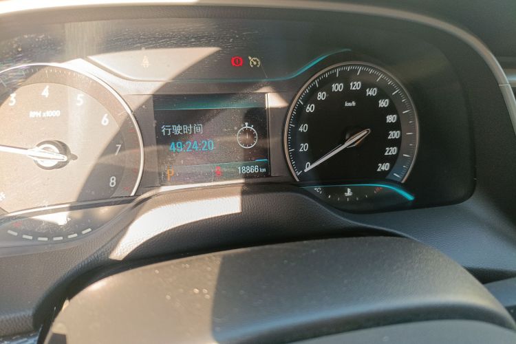 别克 英朗 2021款 改款 典范 1.5L 自动精英型中控内饰15