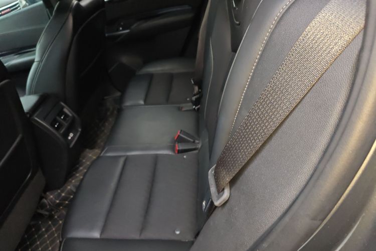 凯迪拉克XT4 2018款 28T 两驱技术型中控内饰21