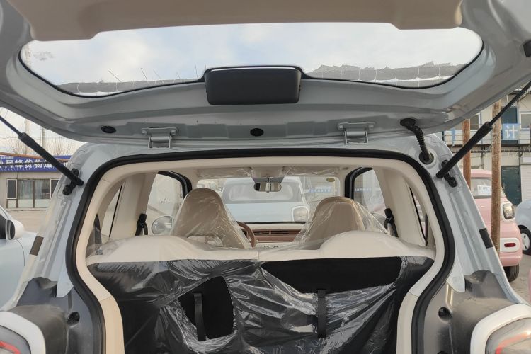 奔腾小马 2026款 222km 萌趣马 Plus机舱底盘23