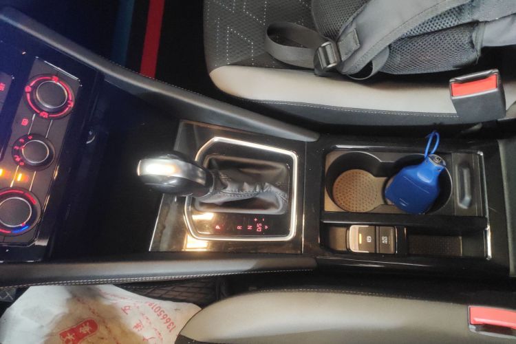 捷达VS5 2023款 280TSI 自动进取型局部细节18