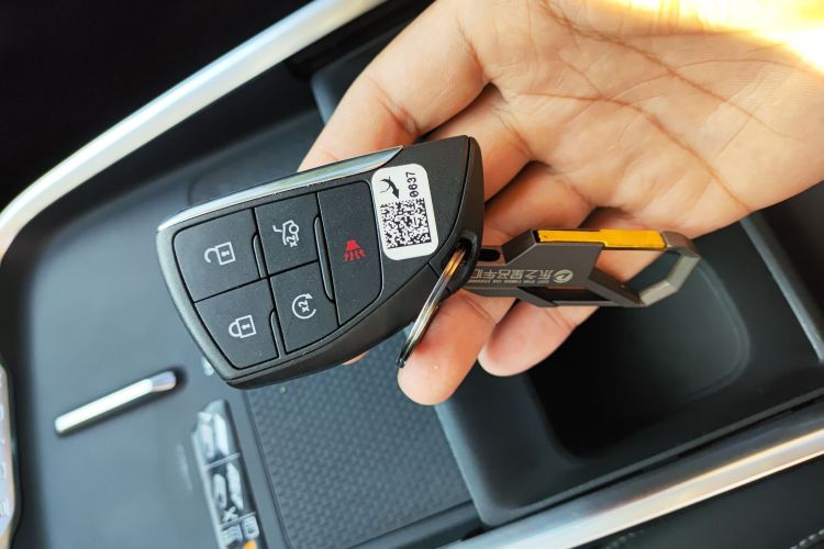 别克 君越 2024款 28T 越尊版中控内饰11