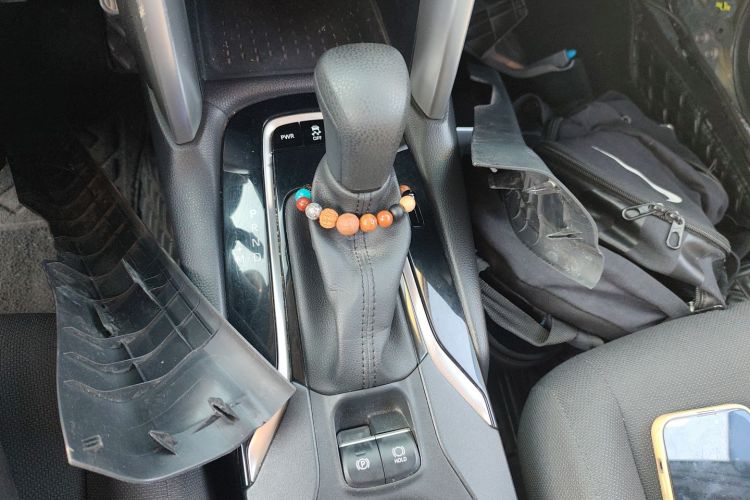 丰田 锋兰达 2022款 2.0L CVT精英版局部细节18