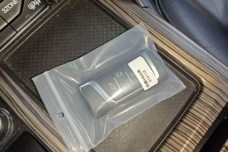 广汽传祺 传祺M8 2020款 领航款 390T 尊贵版中控内饰11