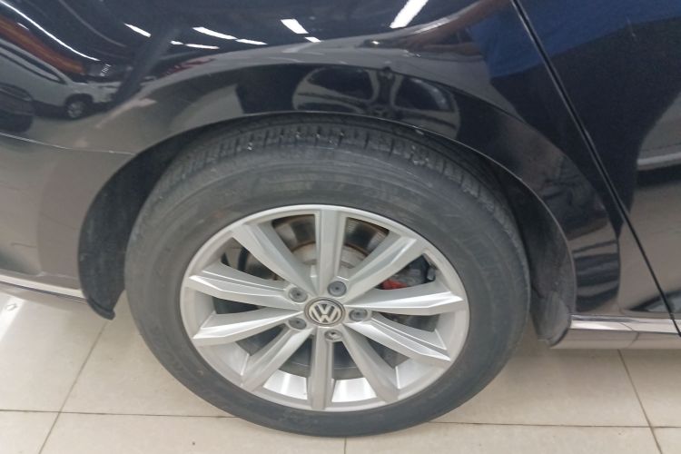 大众 迈腾 2019款 330TSI DSG 领先型 国VI车身外观6002