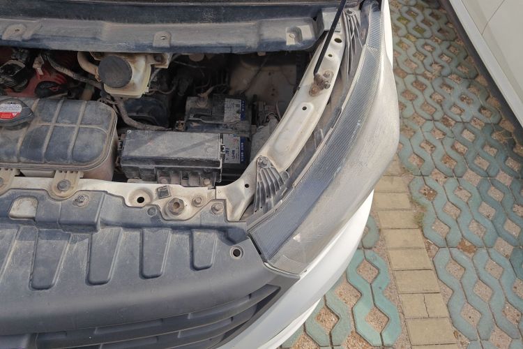 金杯 金海狮 2021款 1.5L 客车工程狮 7座局部细节9007