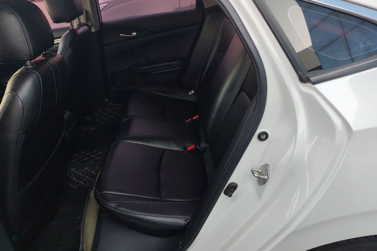 本田 思域 2016款 180TURBO CVT舒适版中控内饰7003