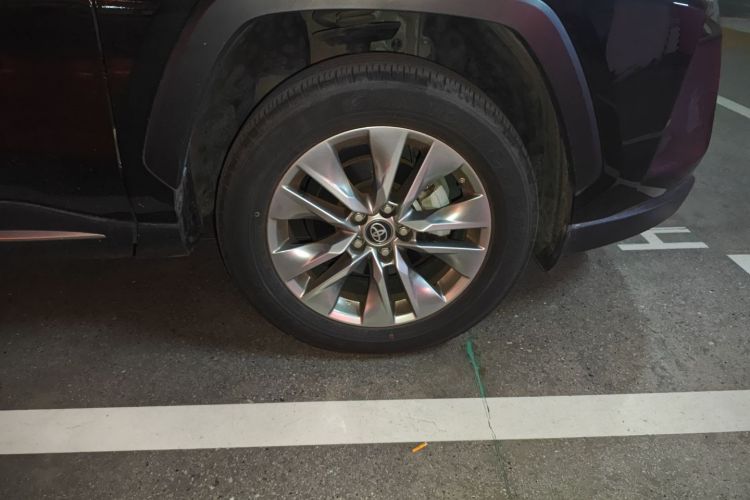 丰田 威兰达 2022款 2.0L CVT四驱豪华PLUS版车身外观10