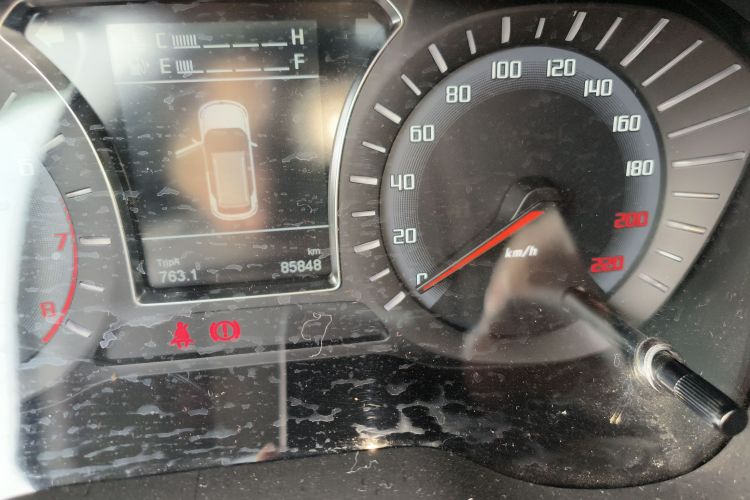 广汽传祺 传祺GS4 2015款 200T 手动精英版中控内饰15