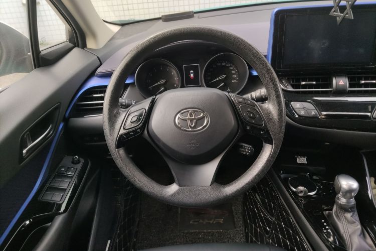 丰田C-HR 2020款 2.0L 领先版中控内饰13