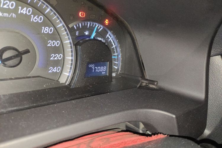 丰田 凯美瑞 2016款 2.0G 十周年纪念领先版中控内饰15