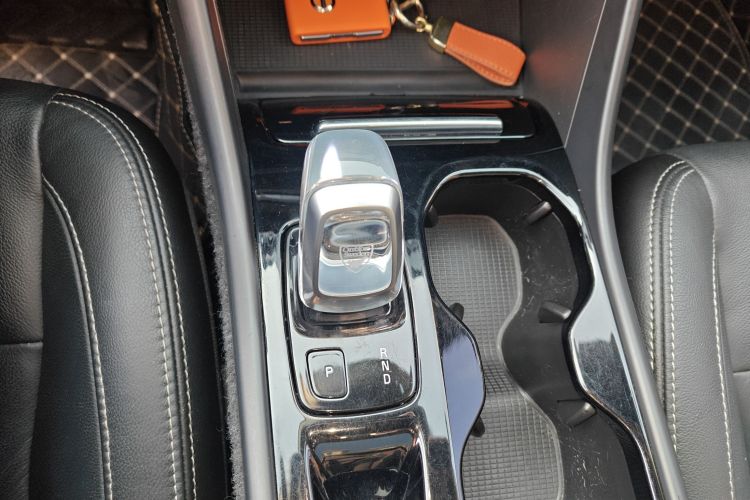 沃尔沃XC40 2021款 T4 四驱智远豪华版中控内饰18