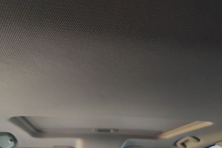 红旗H5 2018款 30TD 型动版中控内饰22