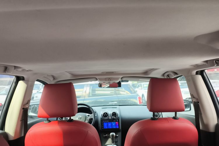 日产 逍客 2015款 2.0XL 酷火 CVT 2WD中控内饰22