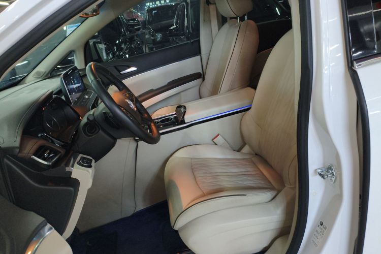 别克GL8 2022款 陆上公务舱 652T 豪华型局部细节19