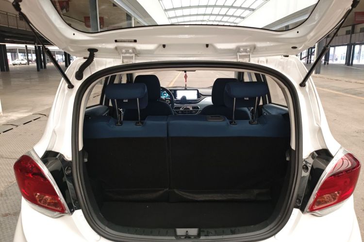 长安欧尚 奔奔E-Star 2022款 赏心版 多彩款 磷酸铁锂局部细节23