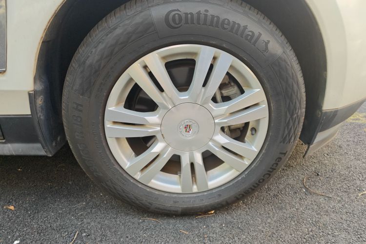 凯迪拉克SRX 2015款 3.0L 舒适型车身外观6007