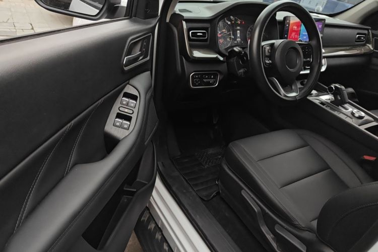 长城 炮 2024款 2.4T商用版自动柴油四驱精英型中控内饰20