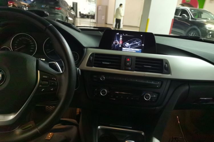 宝马3系 2015款 328Li xDrive时尚型局部细节16