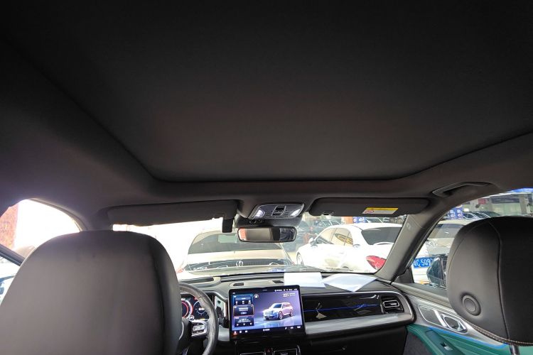 广汽传祺 传祺GS8 2022款 领航系列 2.0TGDI 两驱尊贵版（七座）局部细节22