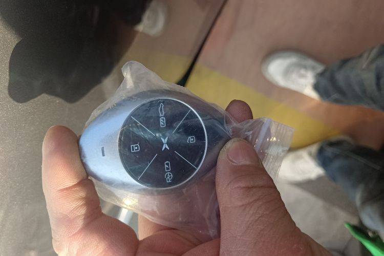 小鹏P7 2020款 670E中控内饰11