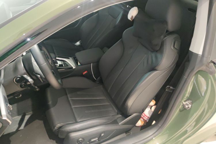 奥迪A5 2022款 Coupe 40 TFSI 时尚动感型局部细节19