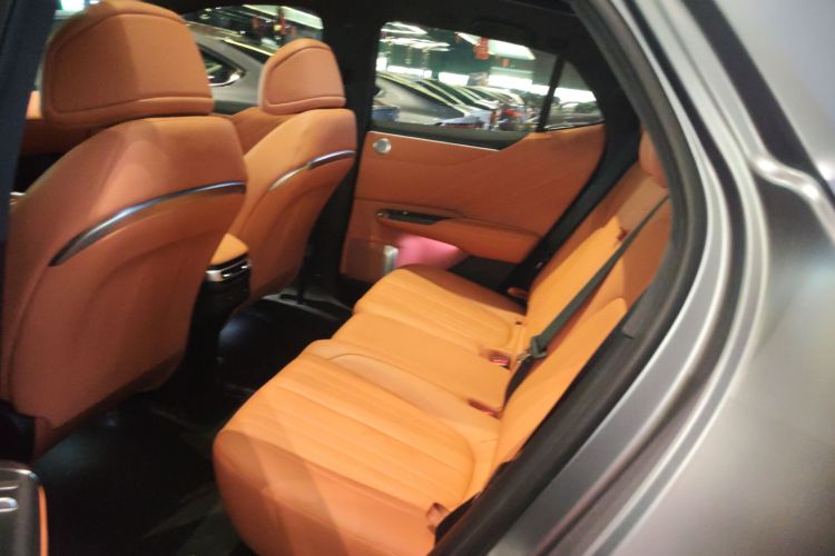 长安启源E07 2025款 纯电 四驱 90kWh Ultra高性能版中控内饰21