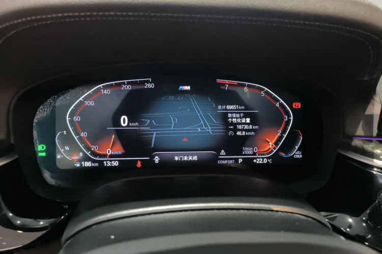 宝马5系 2022款 改款 525Li M运动套装中控内饰14