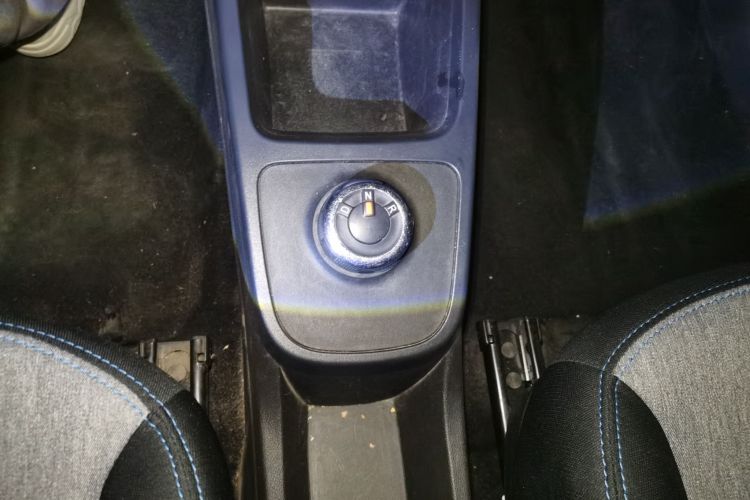 东风纳米EX1 2021款 质灵版局部细节18