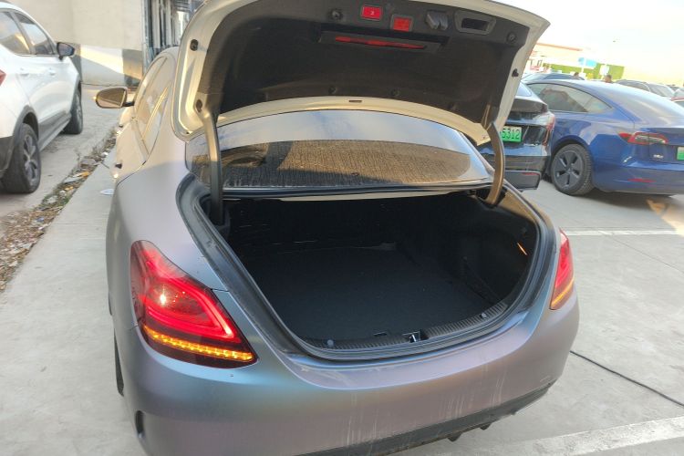 奔驰C级 2021款 C 260 星耀臻藏版机舱底盘23