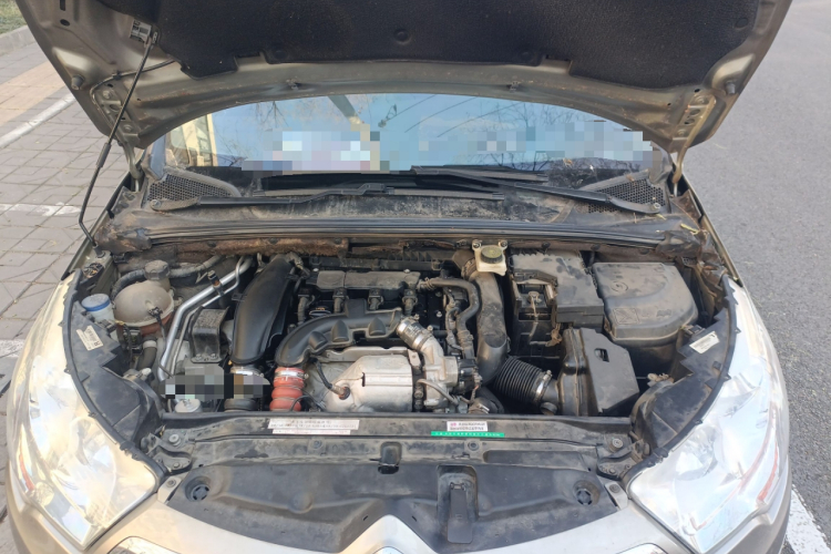 雪铁龙C4L 2014款 1.6THP 智驱版 自动劲智型局部细节24