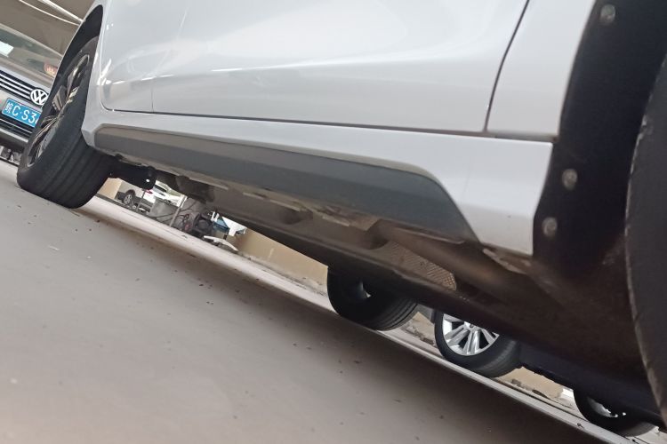 比亚迪 驱逐舰05 2024款 荣耀版 DM-i 120KM 旗舰型局部细节9001