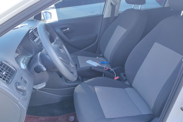 大众 Polo 2014款 1.4L 手动风尚版局部细节19