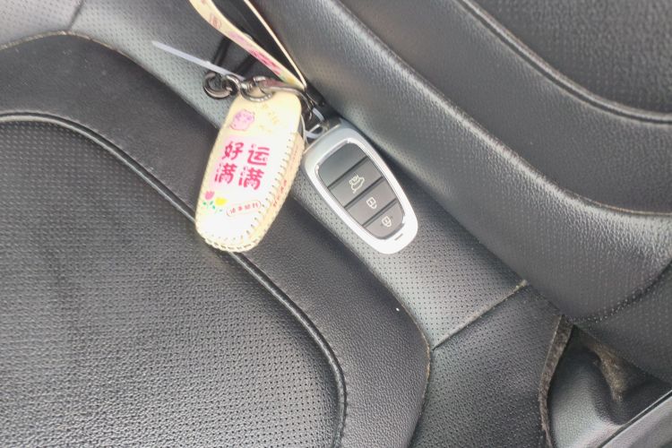 现代 2023款 途胜L 1.5T 自动两驱DLX豪华版中控内饰11