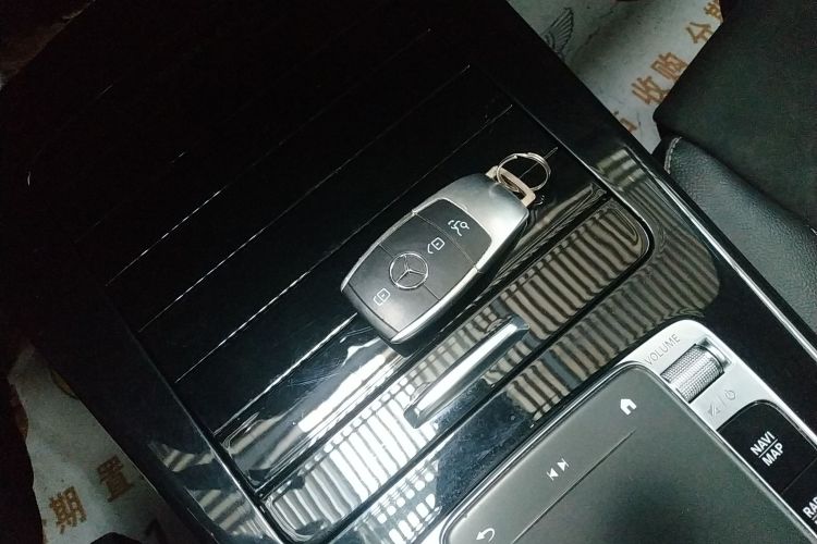 奔驰A级 2020款 A 200 L 运动轿车中控内饰11