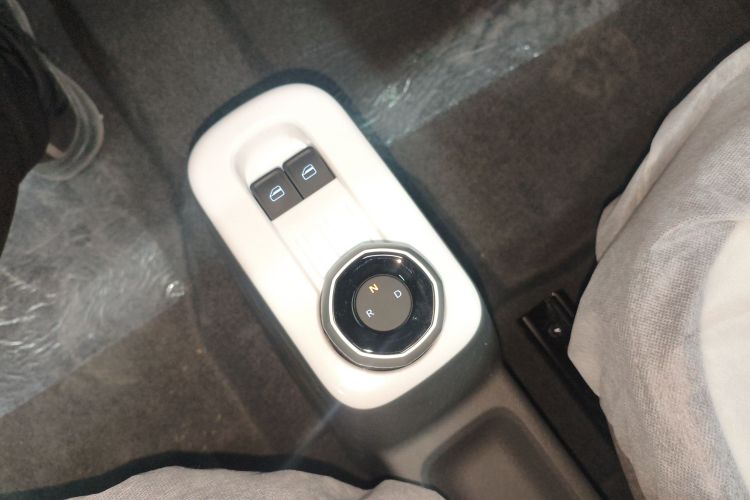 吉利银河 熊猫 2025款 210km 元气熊局部细节18