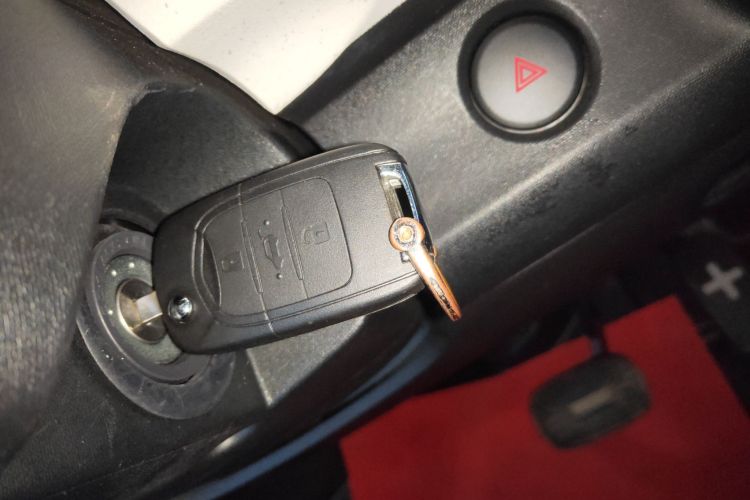 五菱汽车 宏光MINIEV 2024款 第三代 215km 进阶版中控内饰11